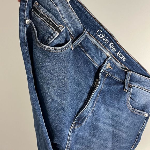 Calvin Klein Jeans - Picture 14 of 15